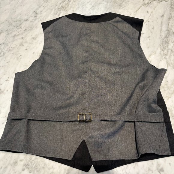 100% Wool Vest - Picture 2 of 4